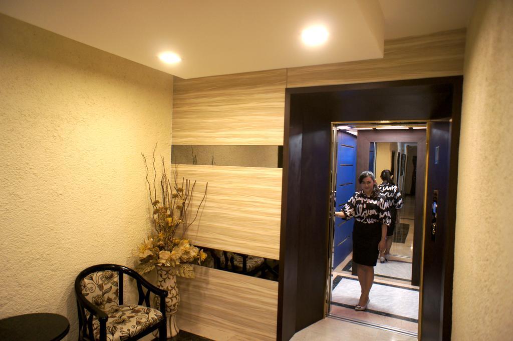 Sky View Hotel Managed By Os Batam Exterior foto