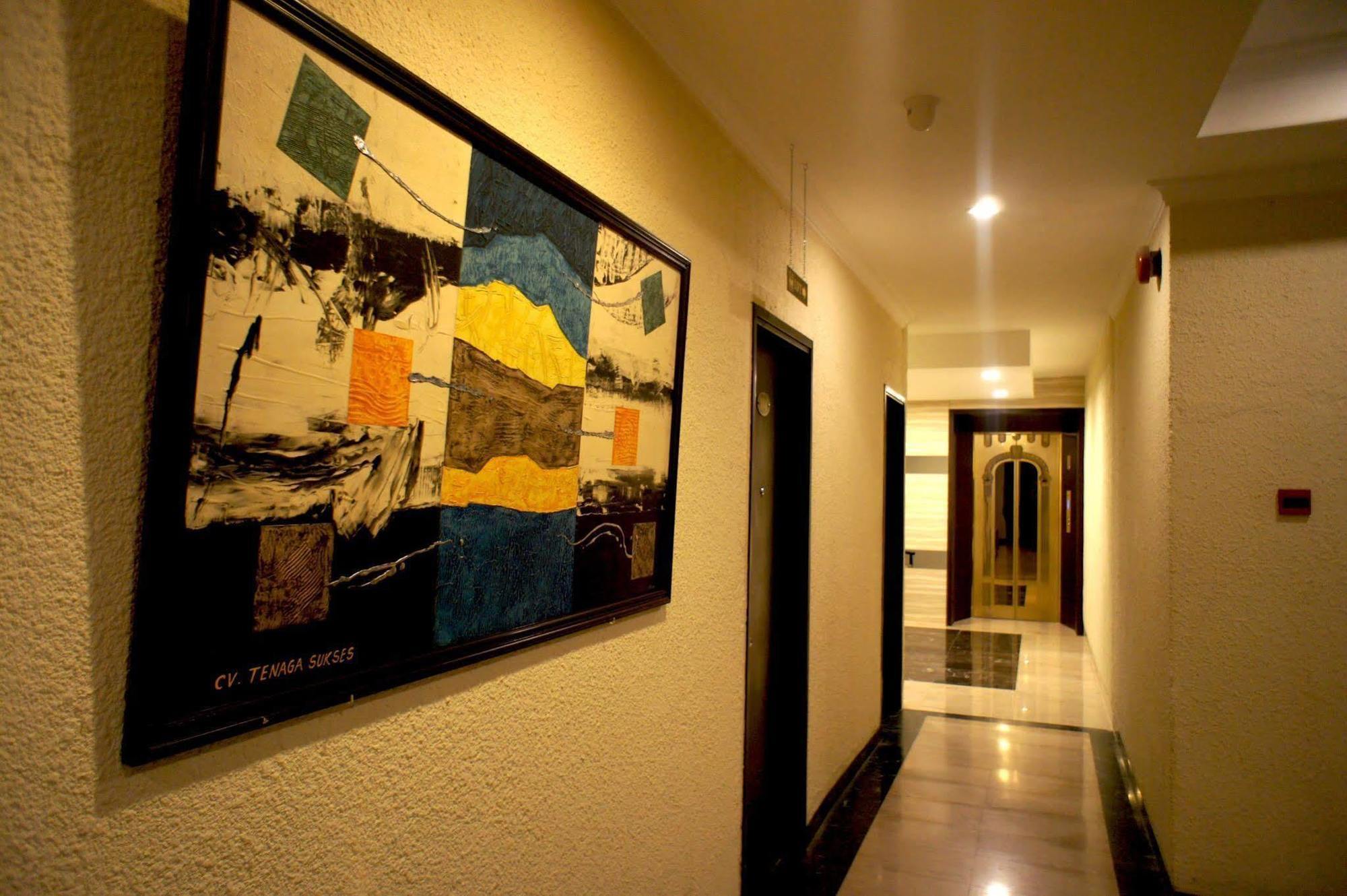 Sky View Hotel Managed By Os Batam Exterior foto
