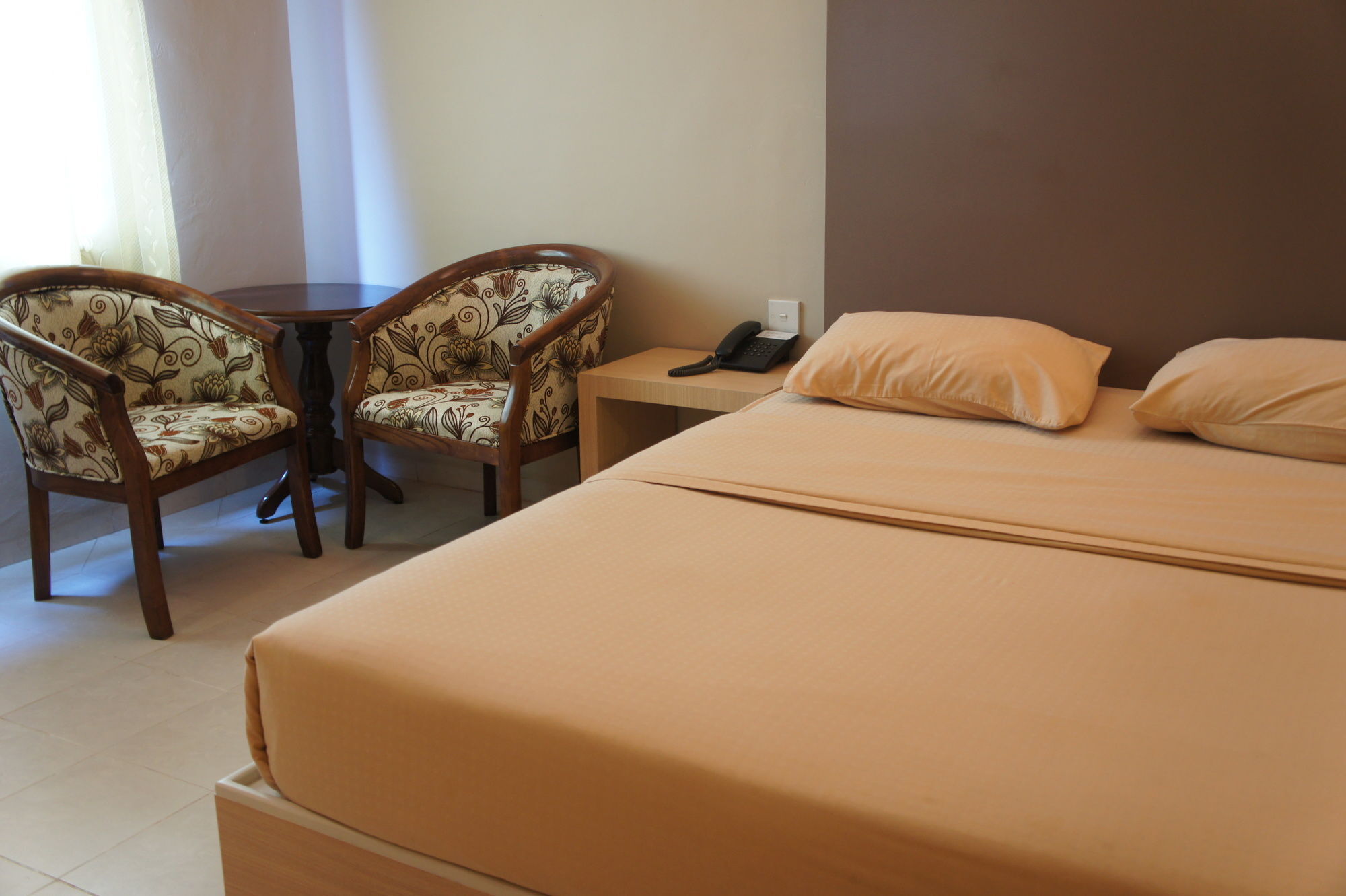 Sky View Hotel Managed By Os Batam Exterior foto