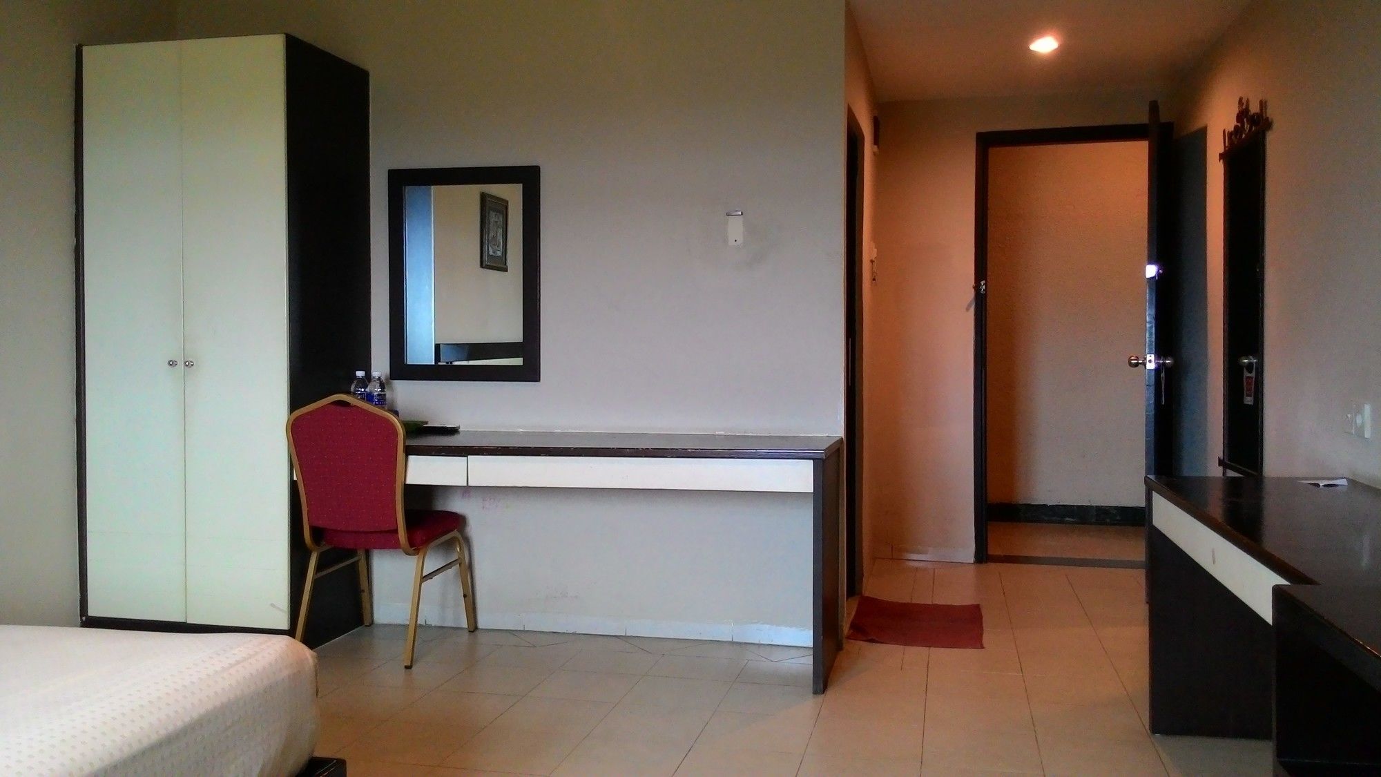 Sky View Hotel Managed By Os Batam Exterior foto